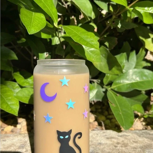 cat cup 🐈‍⬛🫧🛸 w/ lid & straw - Picture 3 of 3